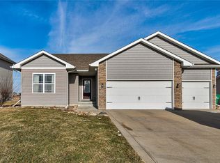 314 NE 44th St, Ankeny, IA 50021