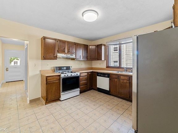 318 Fayette St. #1 Quincy Unit Photo 6