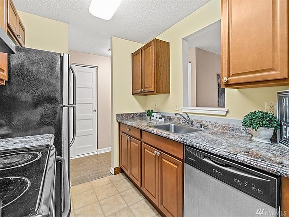 4th image of 4501 Grandview Dr W Unit T210