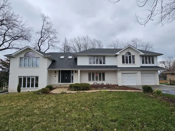 4141 Downers Dr, Downers Grove, IL 60515