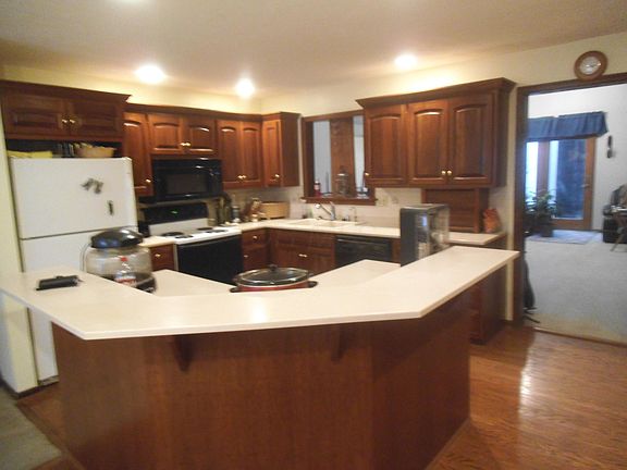 5th image of 665 Heritage Blvd