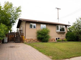 926 S 9th Ave, Wainwright, AB T9W1E1