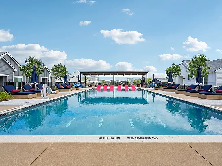 YardHomes Rowlett Creek Swimming Pool