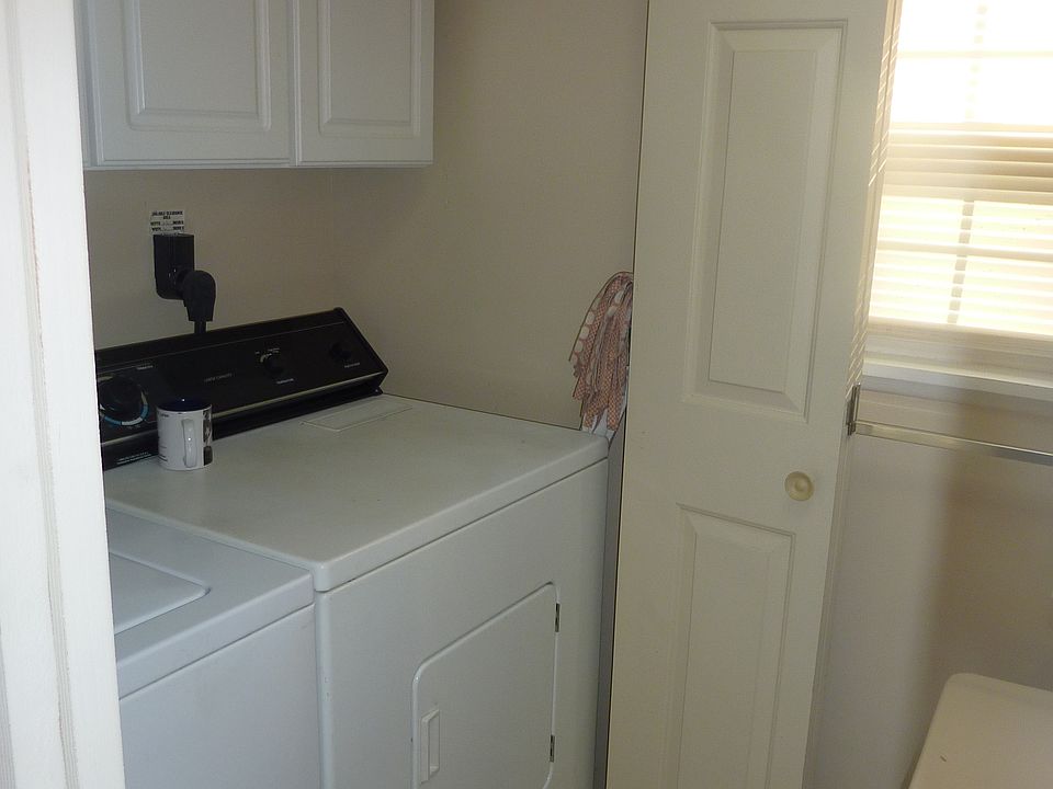 2nd image of 3011 W 17th St