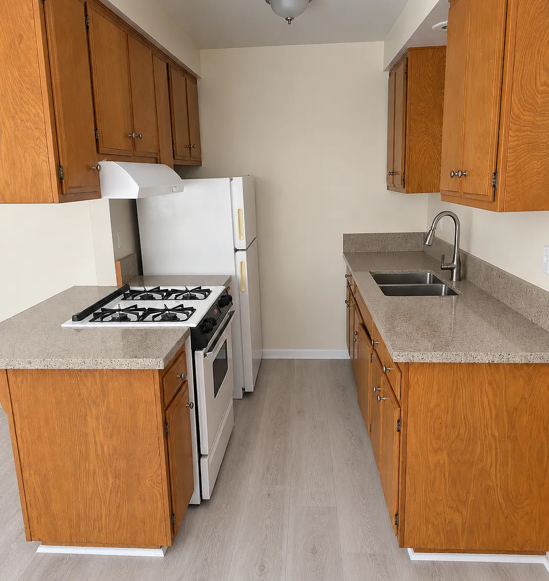 1 bed, 650 sqft, $2,345 — Photo 4