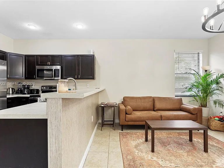 3209 SE 4th Ct #3209 — Photo 10