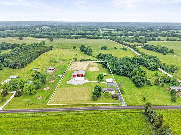 5th image of 7275 N Rte E