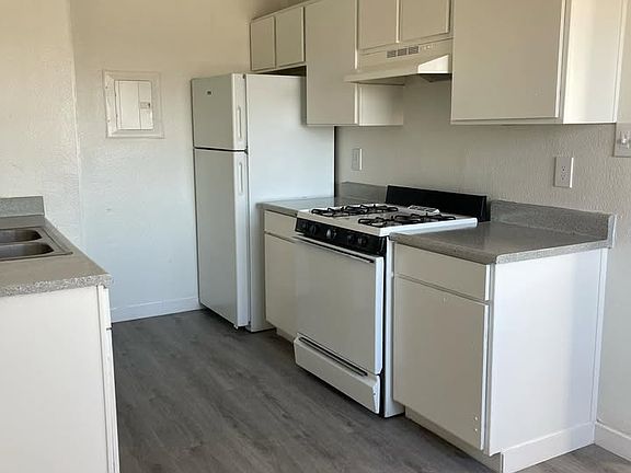 5th image of 624 N 13th St #13D