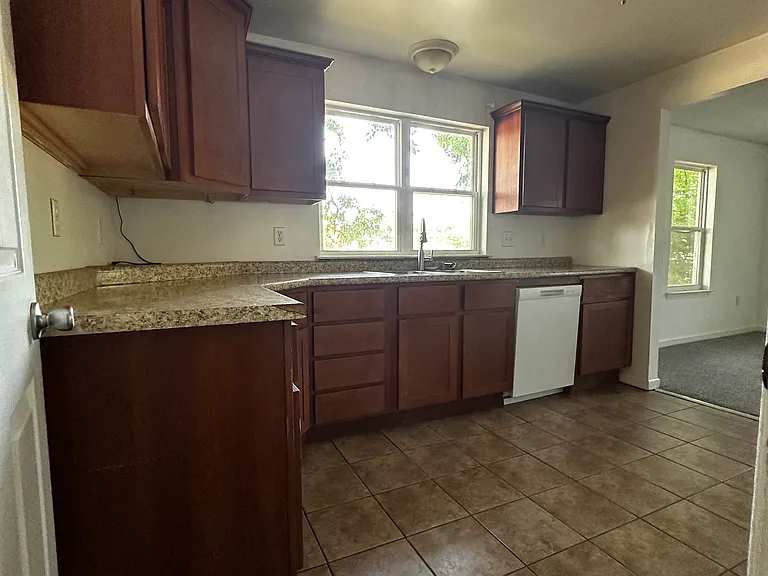 301 Old State Rd S — Photo 2