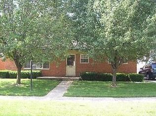 7635 Terri Dr, Westland, MI 48185