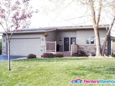 17774 Weaver Lake Dr N, Maple Grove, MN, 55311