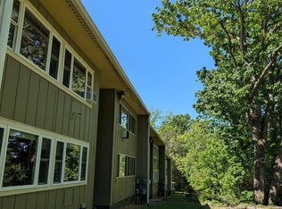 25 Howland Rd APT A2, Asheville, NC 28804