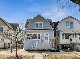 4725 W Berenice Ave, Chicago, IL 60641