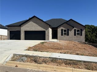 916 Red Cedar Pl, Rogers, AR 72756