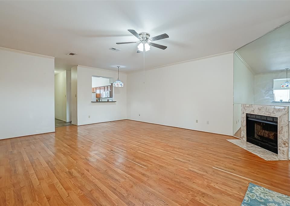 1st image of 7707 Cambridge St #7707