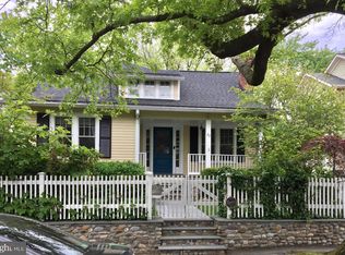 22 E Masonic View Ave, Alexandria, VA 22301
