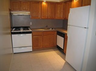 3116 28th Rd APT 2F, Astoria, NY 11102