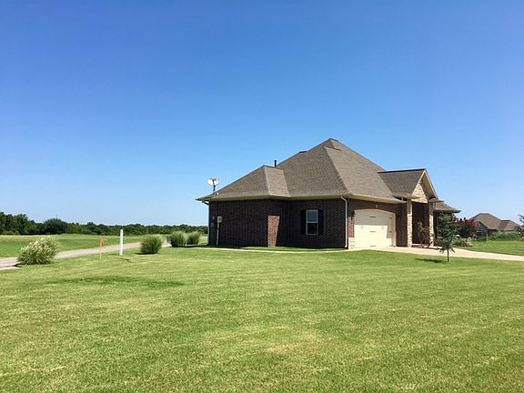1001 Cobblestone Circle