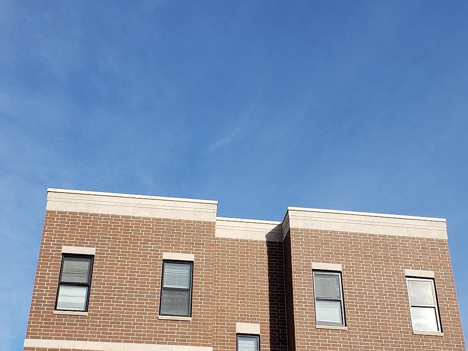 1st image of 3020 North Leavitt #2N