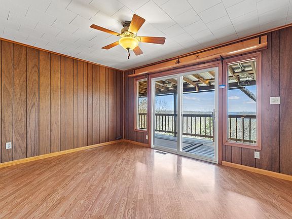 3rd image of 72 Sunflower Ln