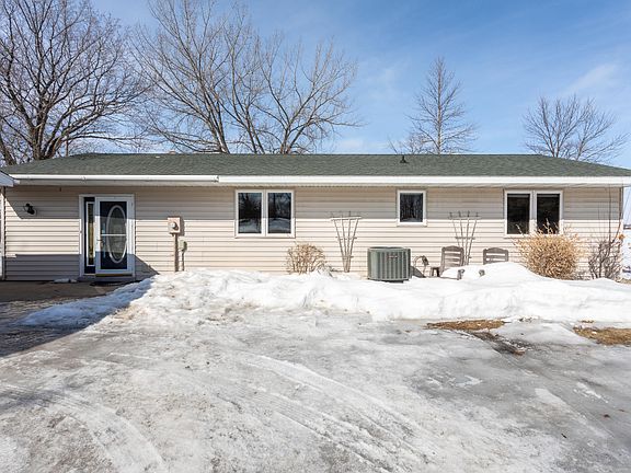 4th image of 3188 Arrowwood Dr NW