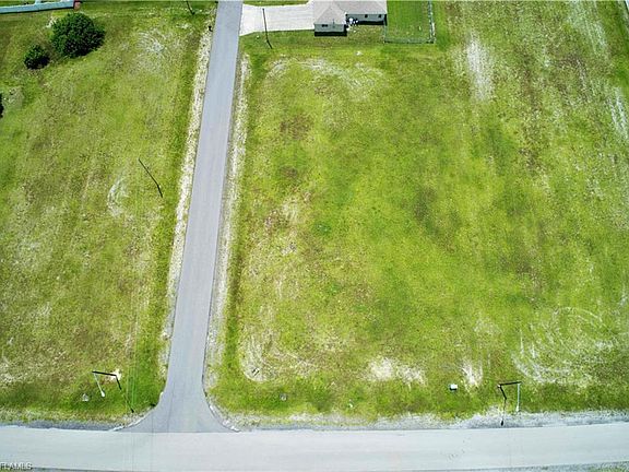 4th image of 2716 NE Juanita Pl