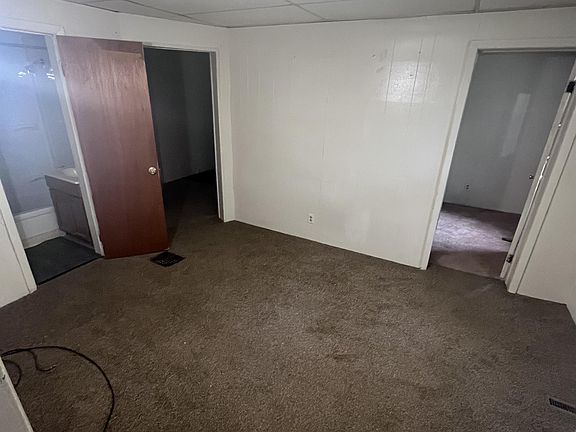 3rd image of 123 Park Ave #2