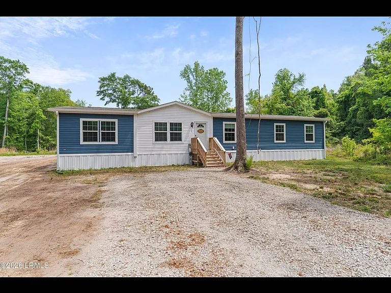 48 Community Center Rd — Photo 1