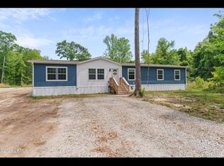 48 Community Center Rd, Seabrook, SC 29940