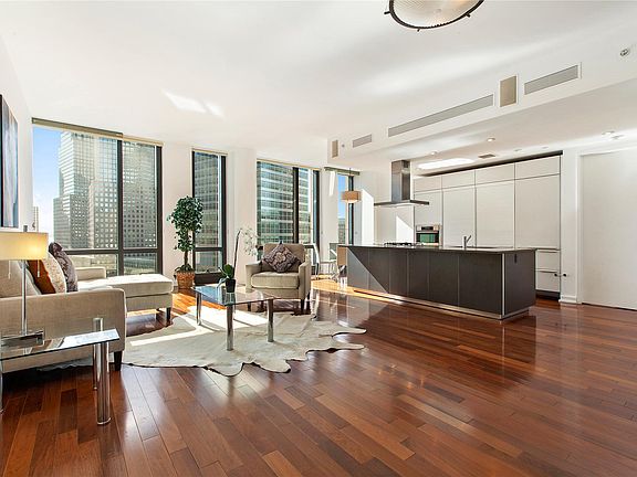 5th image of 101 Warren St APT 1940