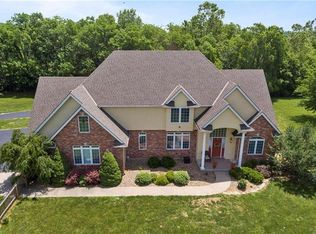 12801 Heritage Dr, Kearney, MO 64060