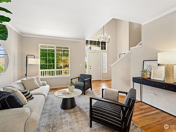 2nd image of 13484 Muir Drive SE