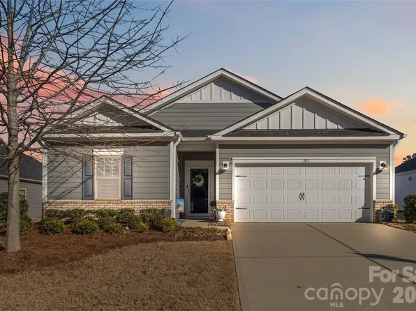 7615 Porrera St, Charlotte, NC 28214