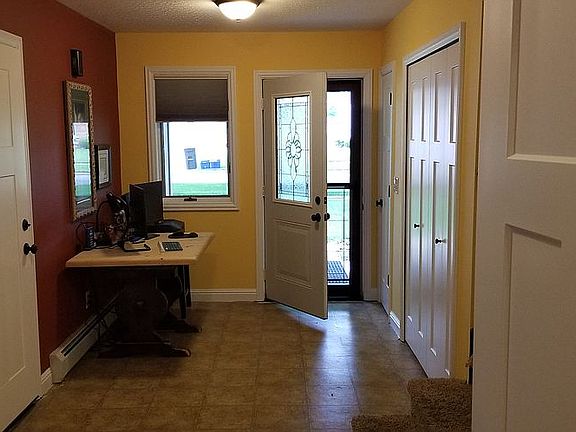 5th image of 306 N Wickshire Ln
