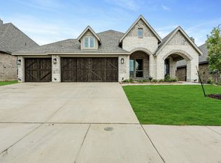 317 Sparkling Springs Dr, Waxahachie, TX 75165