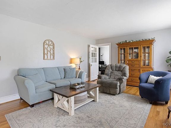 5th image of 67 E Windsor Blvd