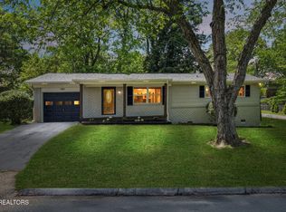 1301 SW Burton Rd, Knoxville, TN 37919