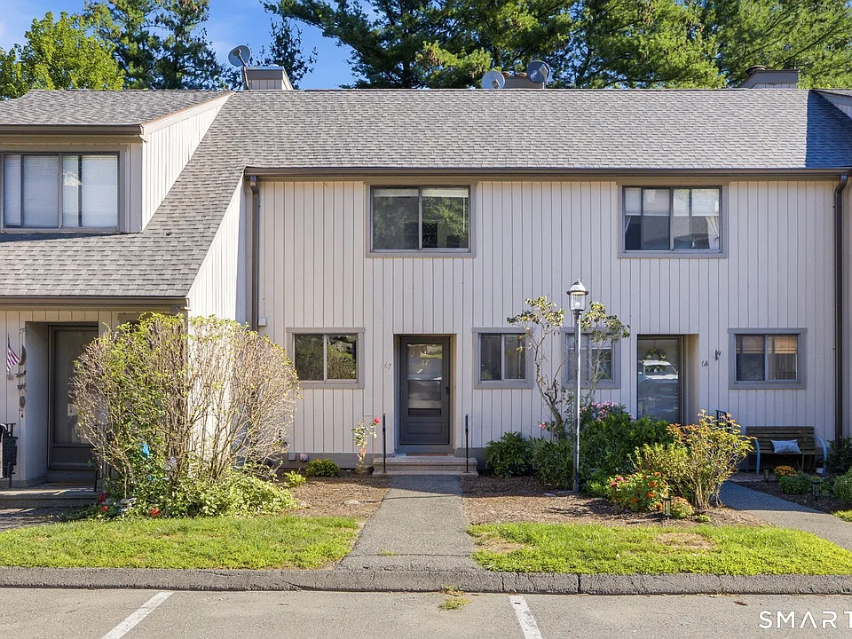 67 Cambridge Ct #67
