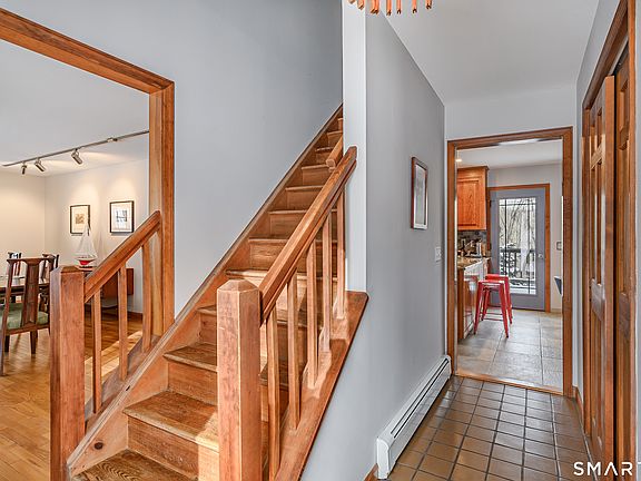 5th image of 25 Key Rock Rd