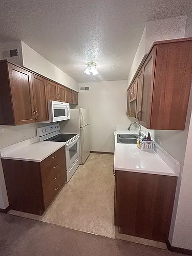 1120 Hancock Dr #2 Photo 1