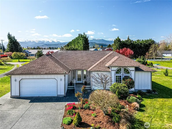 10 Donaper Road, Sequim, WA 98382