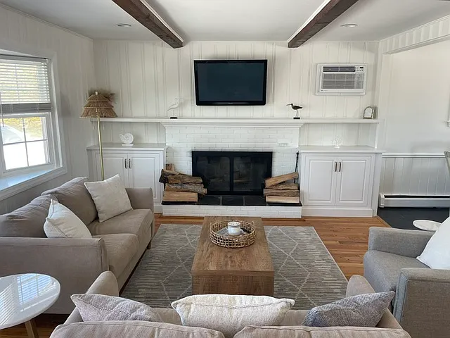3 bed, 2314 sqft, $6,500 — Photo 3