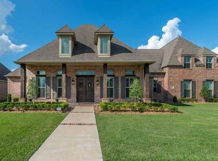 7740 Village Dr, Beaumont, TX 77713