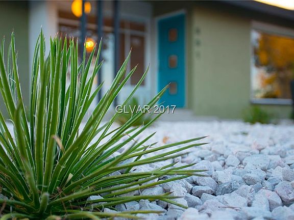 4th image of 801 E Oakey Blvd