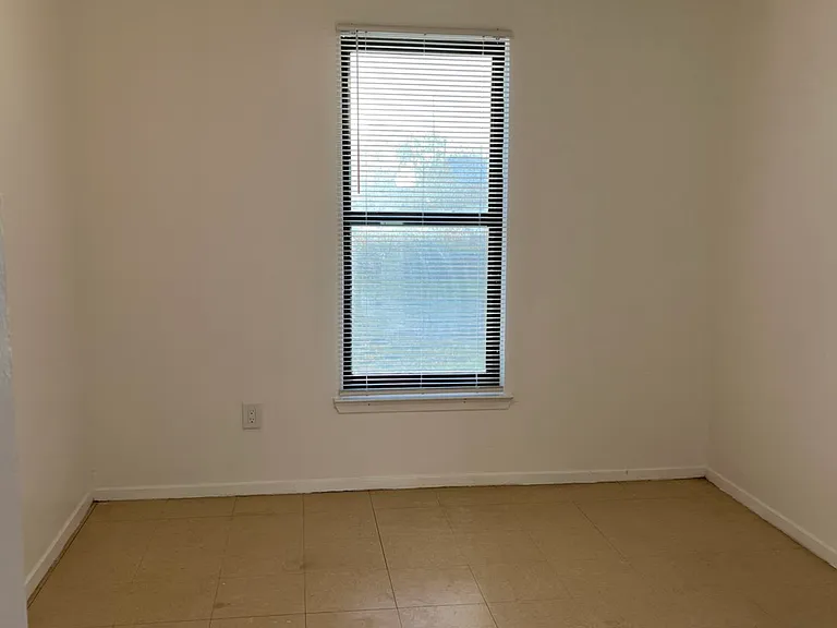 2921 John F Kennedy Dr — Photo 6
