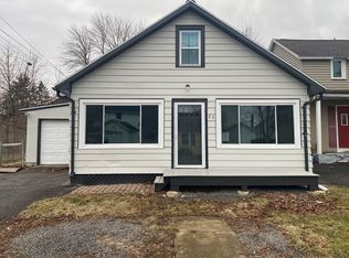 35 2nd Ave, Rochester, NY 14612