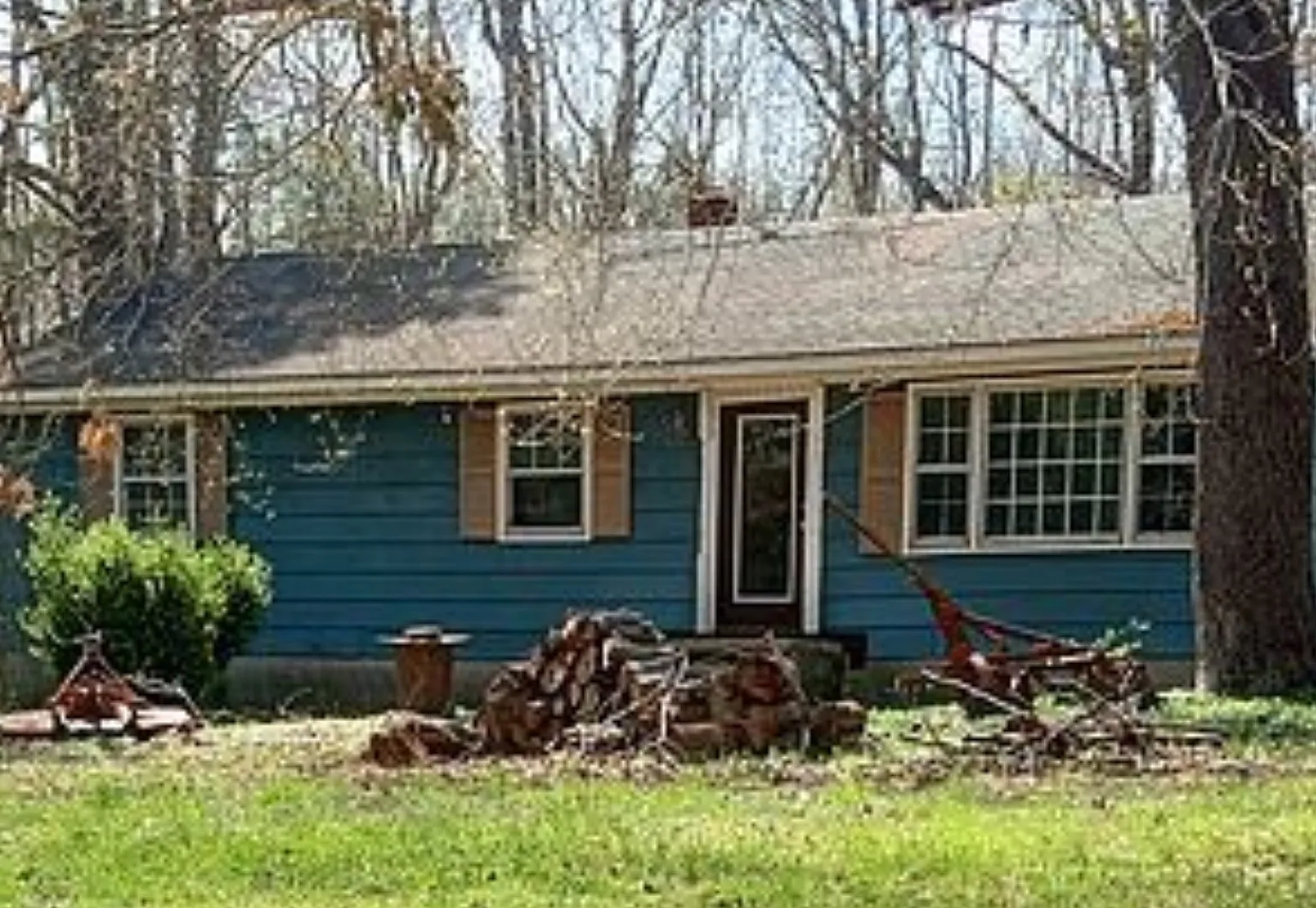 3 bed, 1104 sqft, $1,400 — Photo 1