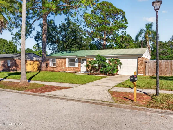 2227 DUMFRIES Circle E, Jacksonville, FL 32246