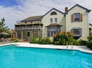 376 E Surf Rd, Ocean City, NJ 08226