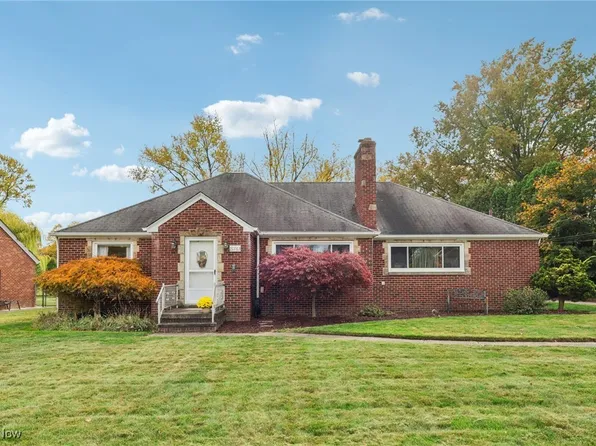 21763 Hillsdale Ave, Fairview Park, OH 44126